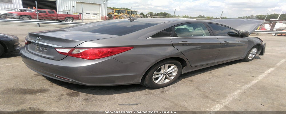 5NPEB4AC6DH731265 2013 HYUNDAI SONATA photo no. 4