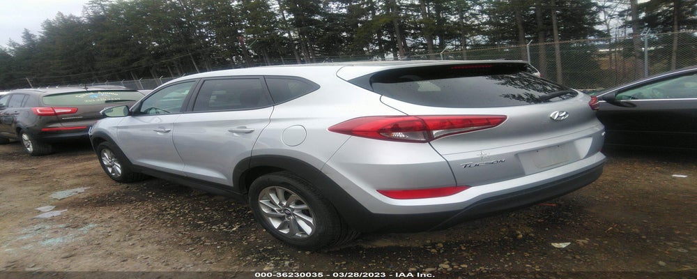 KM8J2CA41JU719569 2018 HYUNDAI TUCSON photo no. 3