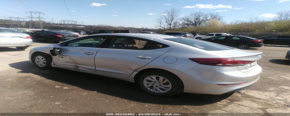 5NPD74LF6JH363427 2018 HYUNDAI ELANTRA photo no. 3