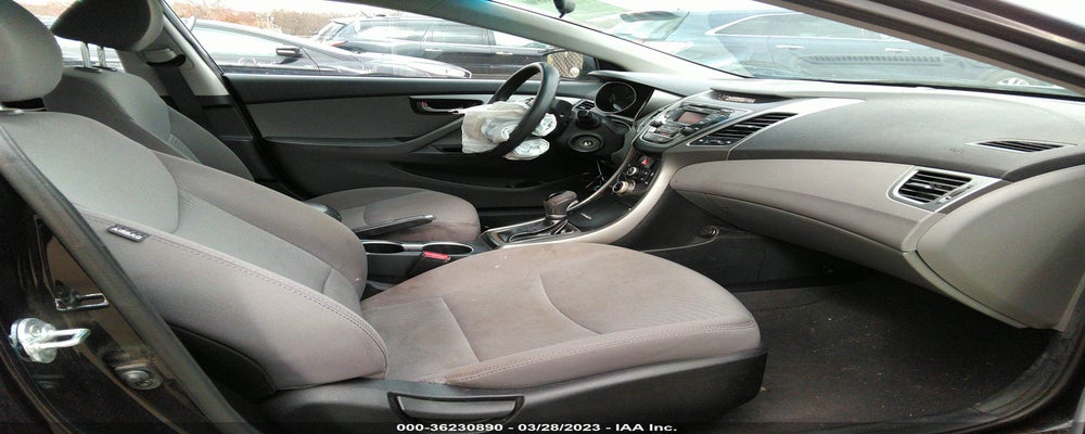 5NPDH4AE3GH743499 2016 HYUNDAI ELANTRA photo no. 5