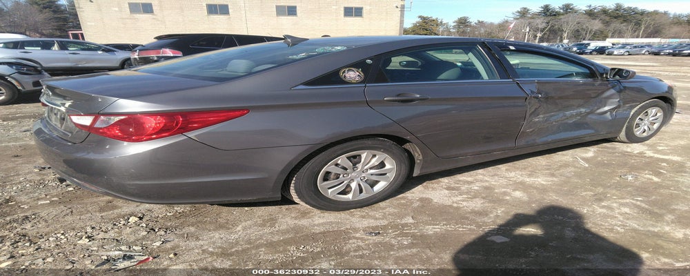 5NPEB4AC1BH214114 2011 HYUNDAI SONATA photo no. 4
