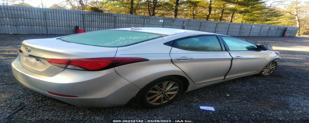 KMHDH4AE7GU576016 2016 HYUNDAI ELANTRA photo no. 4