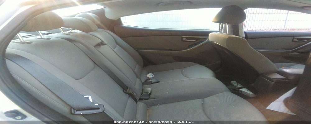 KMHDH4AE7GU576016 2016 HYUNDAI ELANTRA photo no. 8