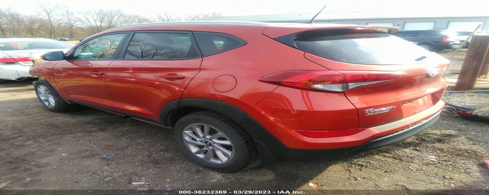 KM8J3CA41GU060110 2016 HYUNDAI TUCSON photo no. 3