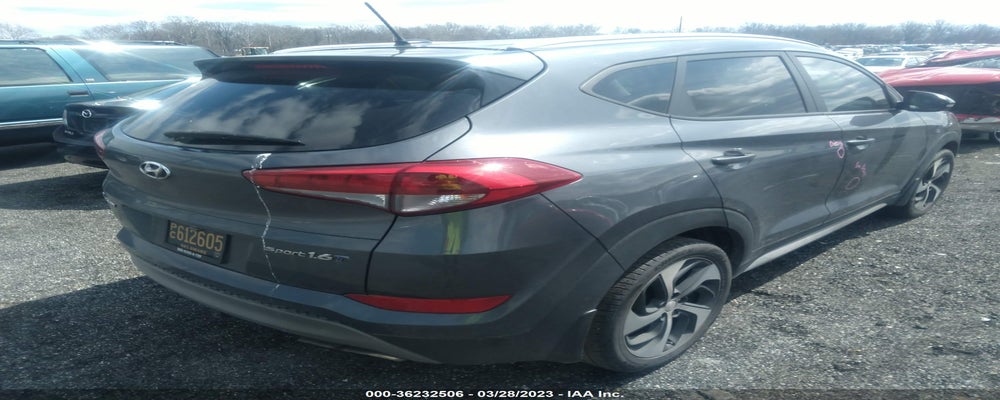 KM8J33A2XHU529694 2017 HYUNDAI TUCSON photo no. 4