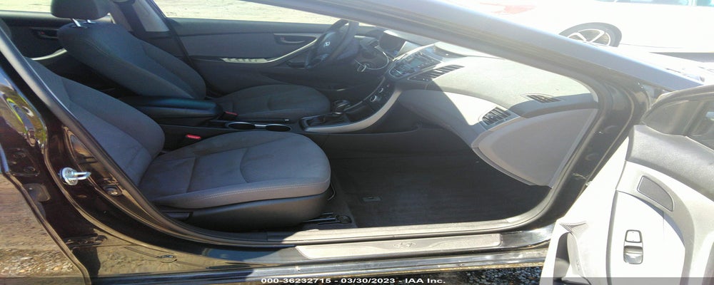 KMHDH4AE3GU626586 2016 HYUNDAI ELANTRA photo no. 5