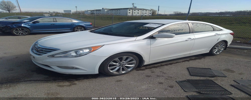 5NPEC4AC5DH552826 2013 HYUNDAI SONATA photo no. 2