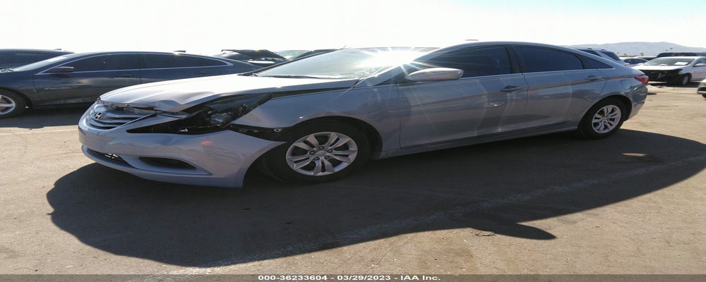 5NPEB4AC2BH038562 2011 HYUNDAI SONATA photo no. 2