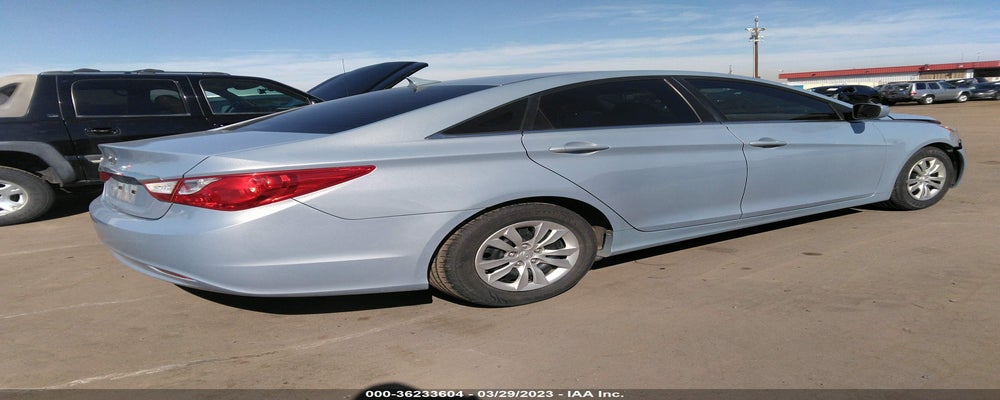 5NPEB4AC2BH038562 2011 HYUNDAI SONATA photo no. 4