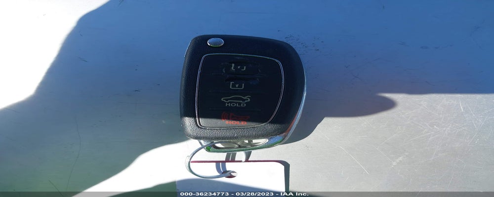 5NPEB4AC4BH201132 2011 HYUNDAI SONATA photo no. 11