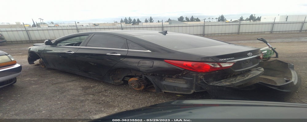 5NPEC4AC5BH006394 2011 HYUNDAI SONATA photo no. 3