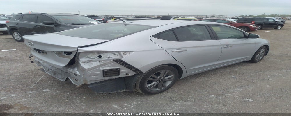 KMHD84LF9HU432913 2017 HYUNDAI ELANTRA photo no. 4