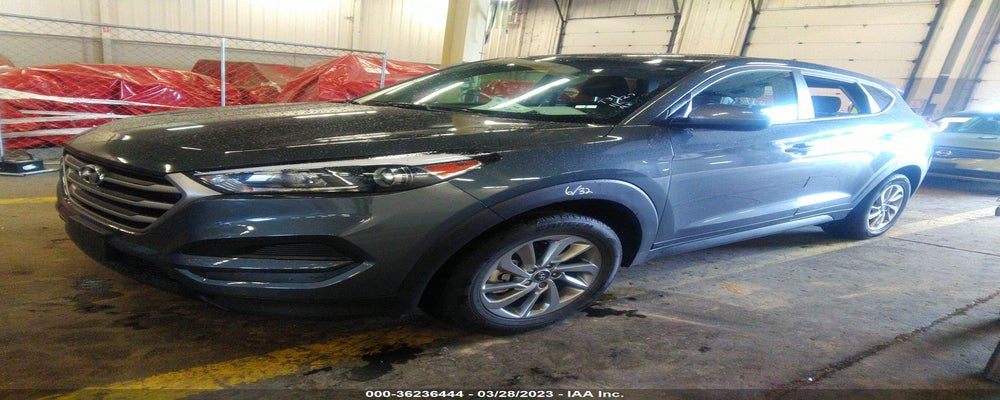 KM8J2CA42JU606178 2018 HYUNDAI TUCSON photo no. 2