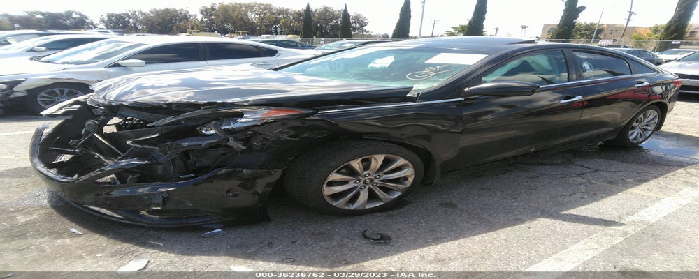 5NPEC4AC1BH128637 2011 HYUNDAI SONATA photo no. 2