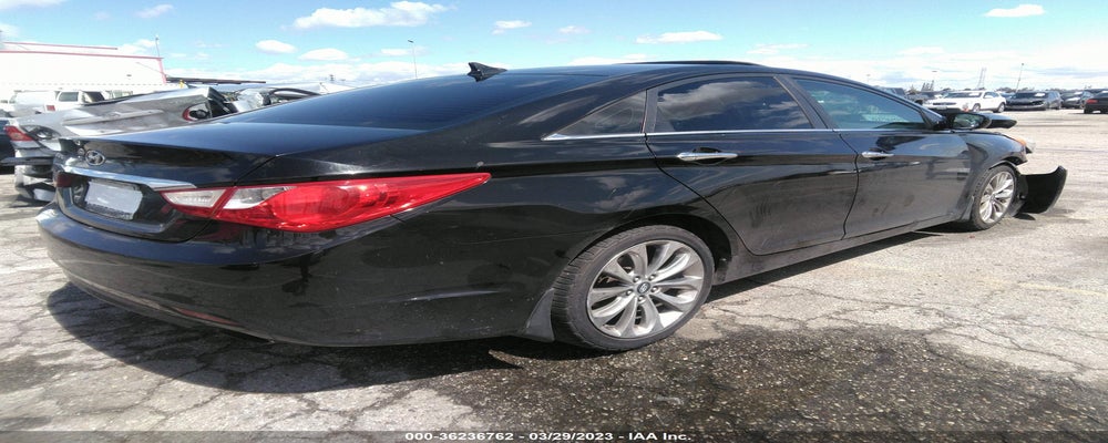 5NPEC4AC1BH128637 2011 HYUNDAI SONATA photo no. 4
