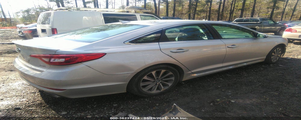 5NPE34AF6FH061193 2015 HYUNDAI SONATA photo no. 4