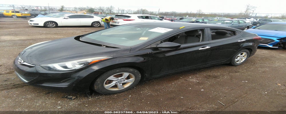 5NPDH4AEXFH622354 2015 HYUNDAI ELANTRA photo no. 2