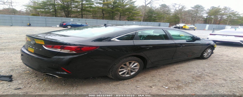 5NPE24AF8JH681670 2018 HYUNDAI SONATA photo no. 4
