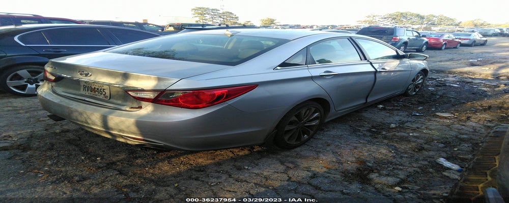 5NPEC4ACXDH723814 2013 HYUNDAI SONATA photo no. 4