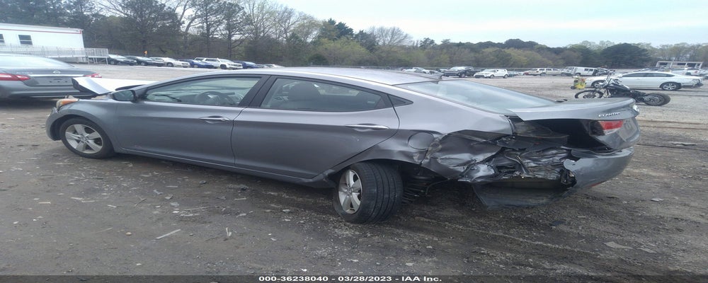 KMHDH4AE3DU661334 2013 HYUNDAI ELANTRA photo no. 3