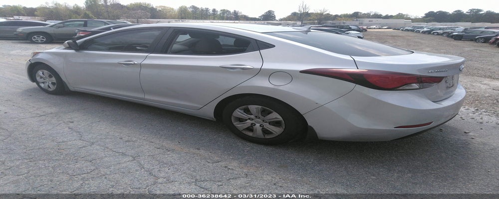 KMHDH4AE4GU512239 2016 HYUNDAI ELANTRA photo no. 3