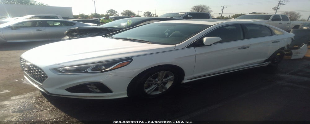 5NPE34AF3JH682870 2018 HYUNDAI SONATA photo no. 2