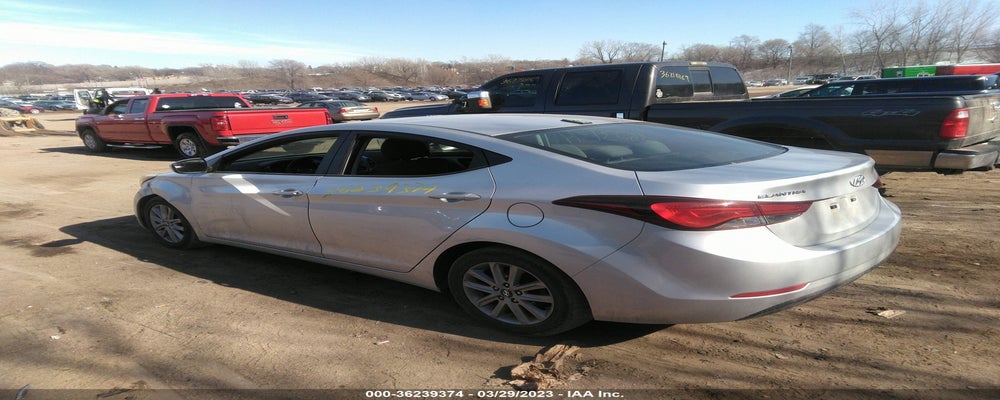 5NPDH4AE3GH720773 2016 HYUNDAI ELANTRA photo no. 3