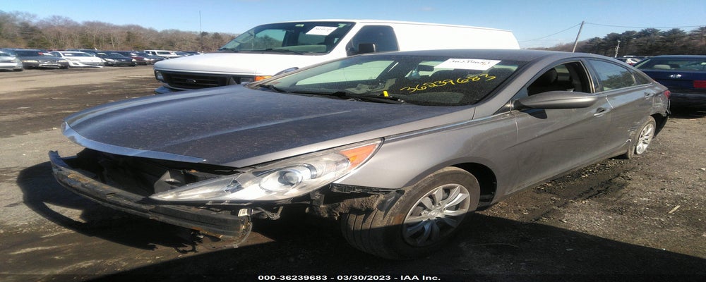 5NPEB4AC4BH292323 2011 HYUNDAI SONATA photo no. 2