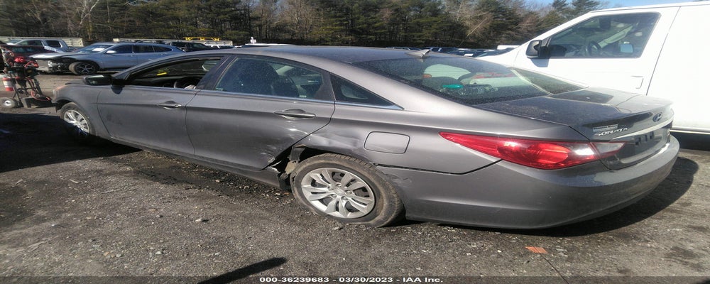 5NPEB4AC4BH292323 2011 HYUNDAI SONATA photo no. 3