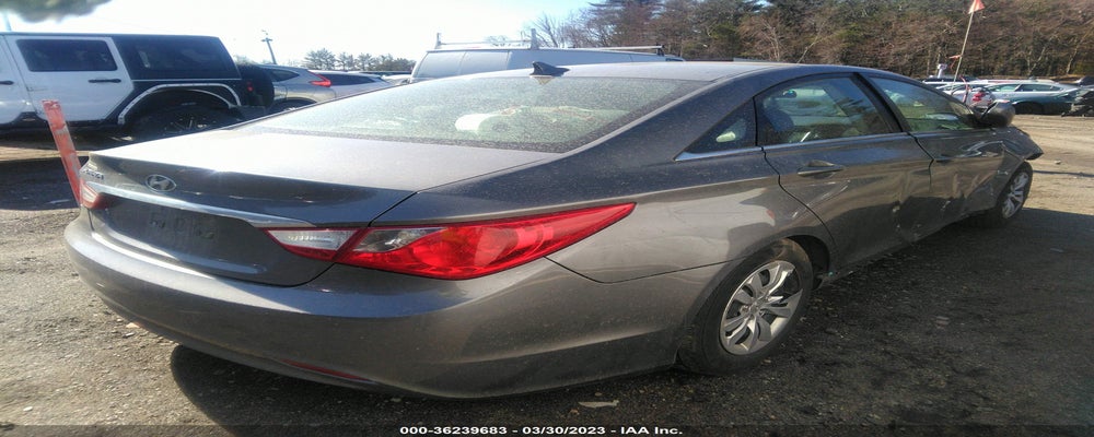5NPEB4AC4BH292323 2011 HYUNDAI SONATA photo no. 4