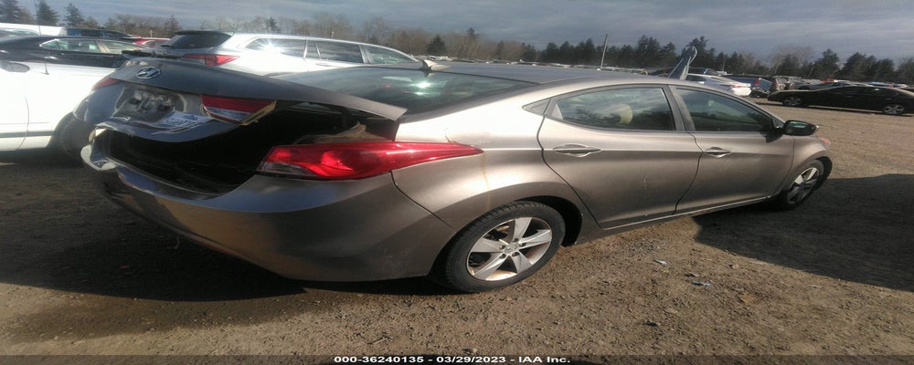 5NPDH4AE4DH347805 2013 HYUNDAI ELANTRA photo no. 4