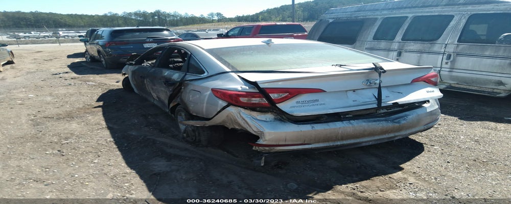 5NPE24AA1FH097123 2015 HYUNDAI SONATA photo no. 3