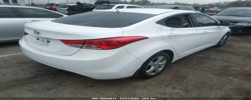 5NPDH4AE3DH250644 2013 HYUNDAI ELANTRA photo no. 4