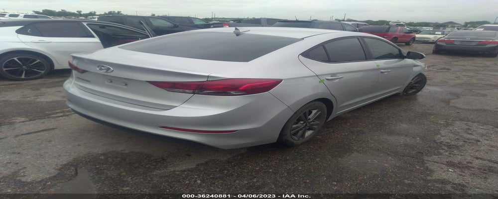 5NPD84LF3JH253836 2018 HYUNDAI ELANTRA photo no. 4