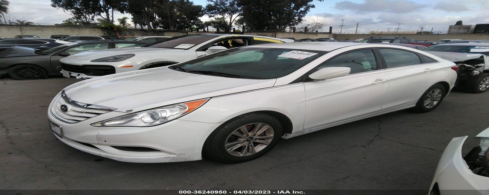 5NPEB4AC2DH745454 2013 HYUNDAI SONATA photo no. 2
