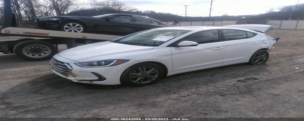 5NPD84LF4JH223454 2018 HYUNDAI ELANTRA photo no. 2