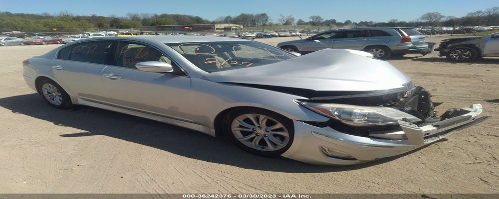 KMHGC4DD2CU176955 2012 HYUNDAI GENESIS photo no. 2