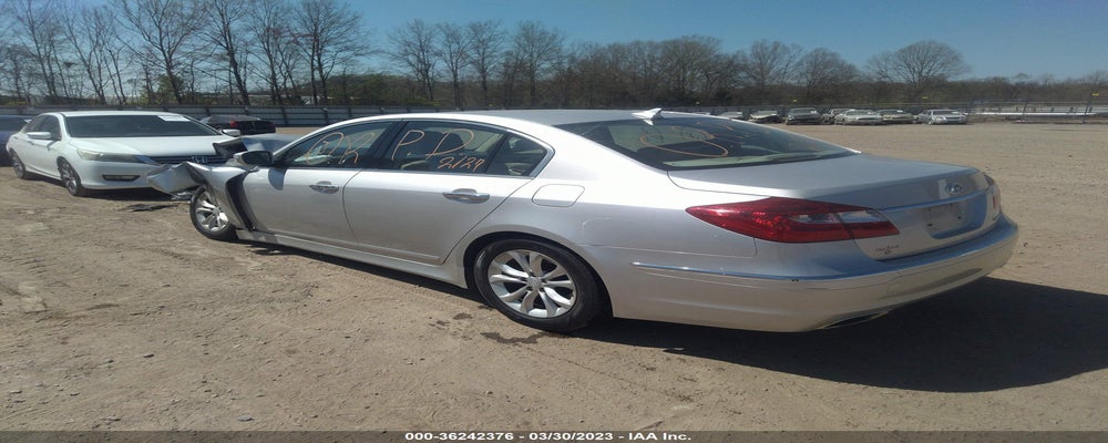 KMHGC4DD2CU176955 2012 HYUNDAI GENESIS photo no. 3
