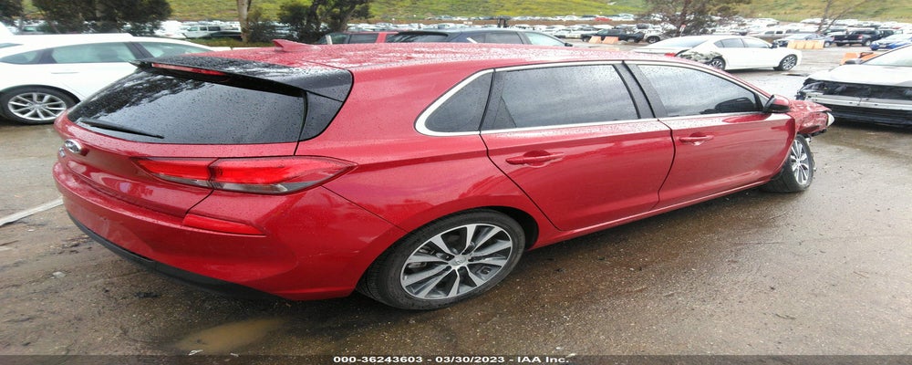 KMHH35LE2JU013272 2018 HYUNDAI ELANTRA GT photo no. 4