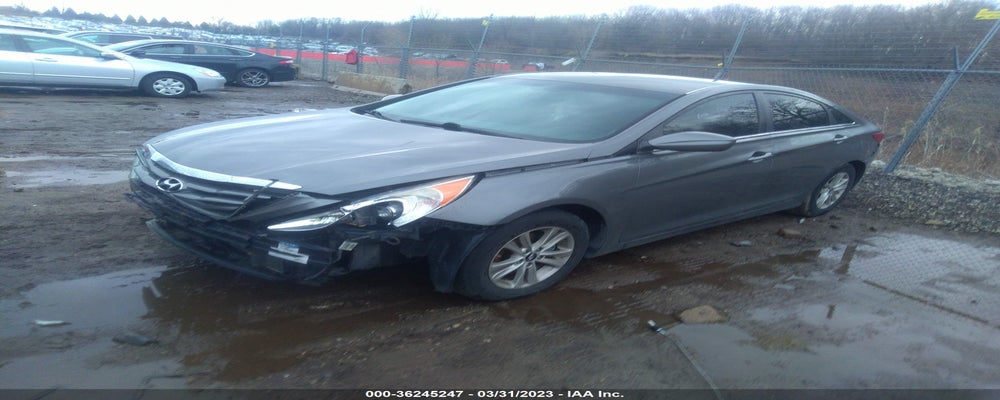 5NPEB4AC7DH623818 2013 HYUNDAI SONATA photo no. 2