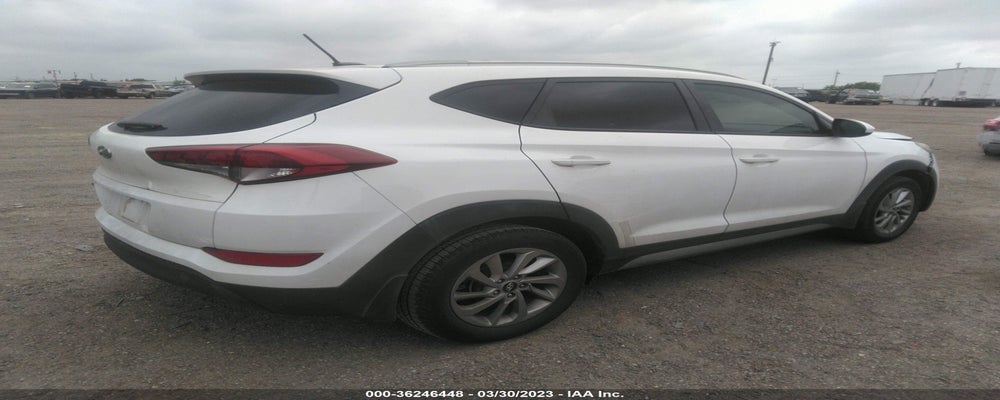 KM8J33A4XHU329495 2017 HYUNDAI TUCSON photo no. 4