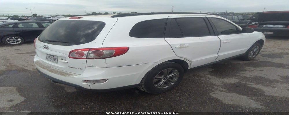 5XYZG4AG6BG018599 2011 HYUNDAI SANTA FE photo no. 4
