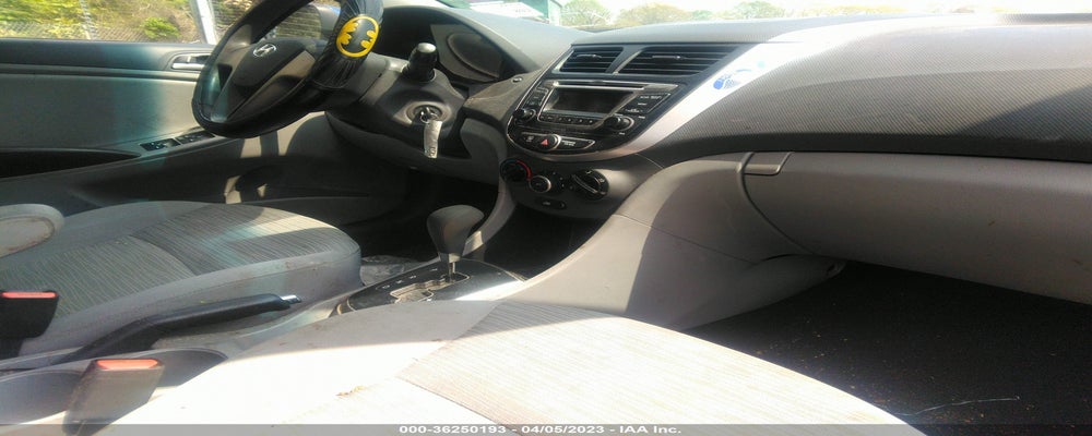 KMHCT4AE7GU955494 2016 HYUNDAI ACCENT photo no. 5