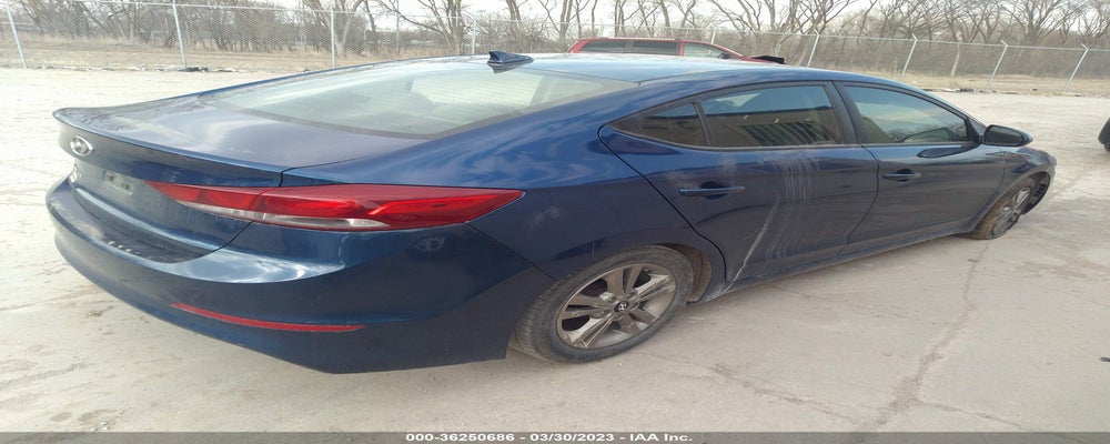 5NPD84LF8HH187987 2017 HYUNDAI ELANTRA photo no. 4
