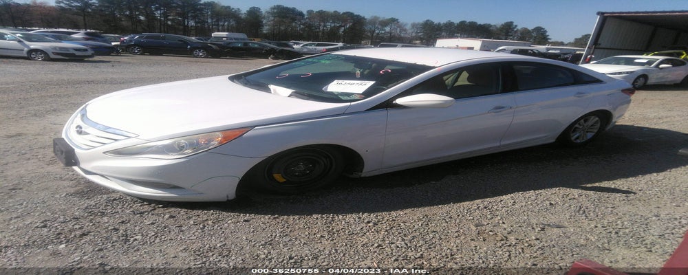 5NPEB4AC5DH564865 2013 HYUNDAI SONATA photo no. 2