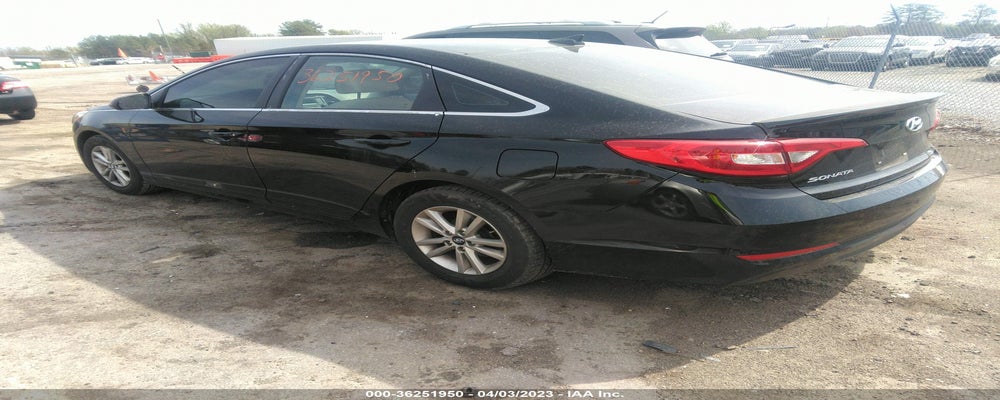 5NPE24AF3FH231738 2015 HYUNDAI SONATA photo no. 3