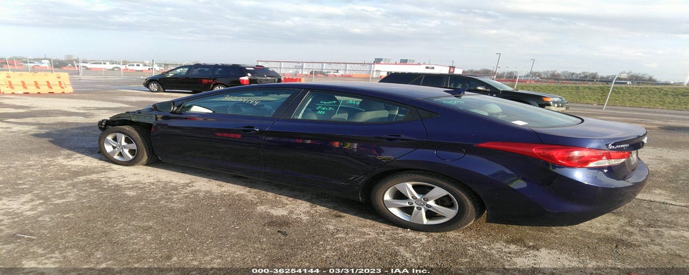 5NPDH4AE2DH441455 2013 HYUNDAI ELANTRA photo no. 3