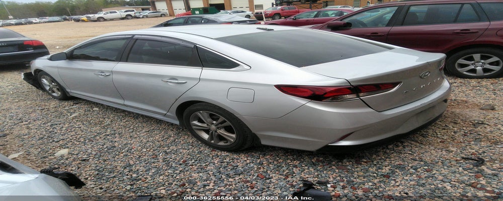 5NPE34AF2JH633031 2018 HYUNDAI SONATA photo no. 3