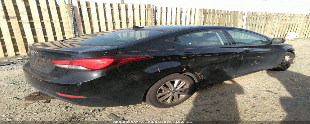 KMHDH4AE1FU236035 2015 HYUNDAI ELANTRA photo no. 4