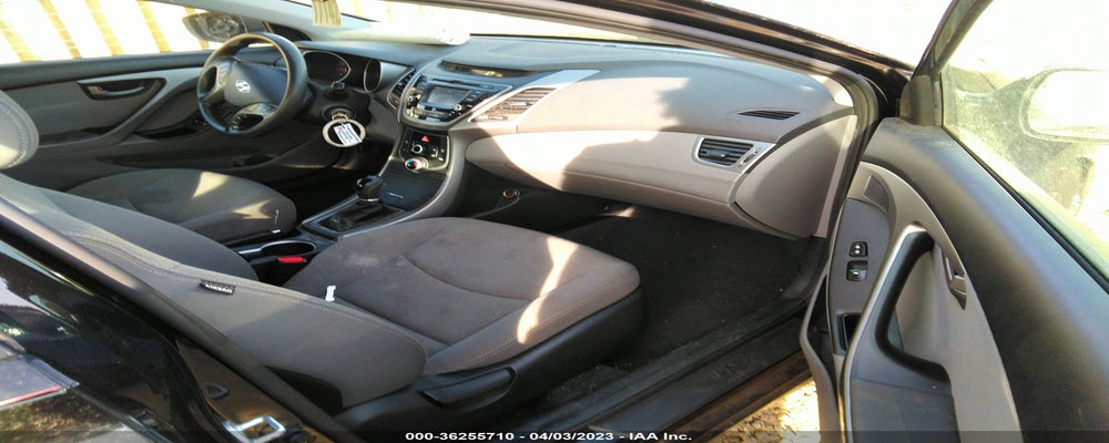 KMHDH4AE1FU236035 2015 HYUNDAI ELANTRA photo no. 5